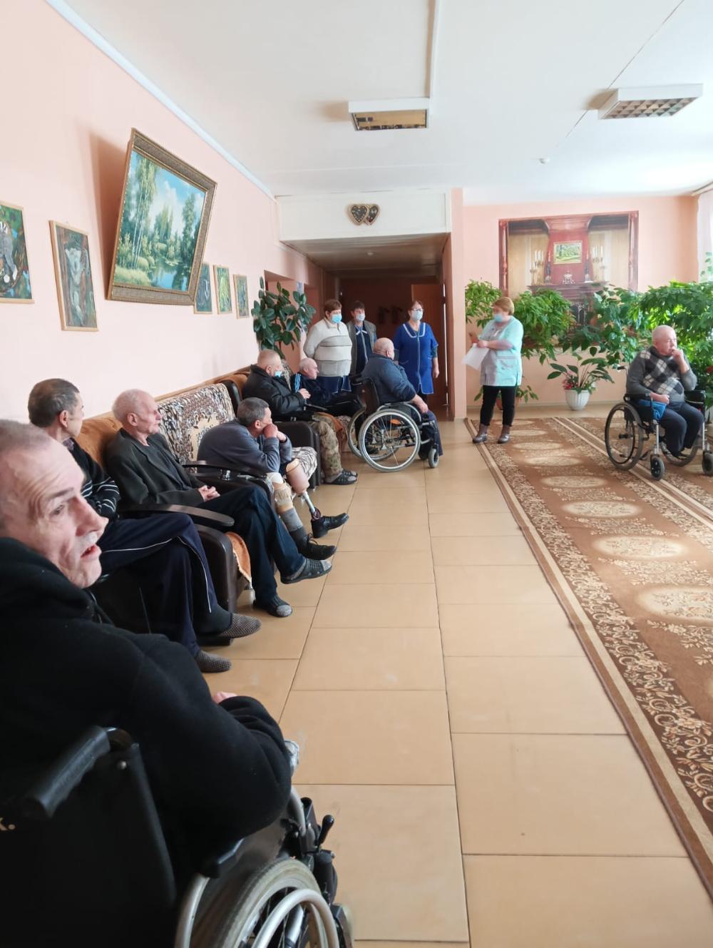 Сотрудники сотрудники Шемышейской участковой больницы провели плановый выезд в МБУ "Наскафтымский дом-интернат для пожилых и инвалидов".